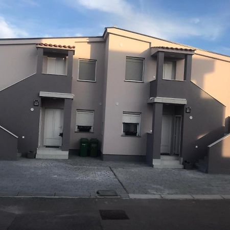 Apartman Petra 1 Vir Εξωτερικό φωτογραφία