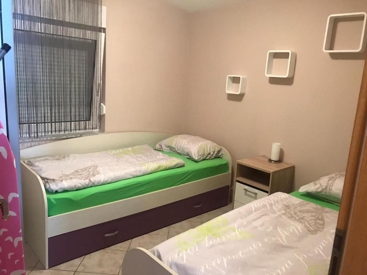 Apartman Petra 1 Vir Εξωτερικό φωτογραφία